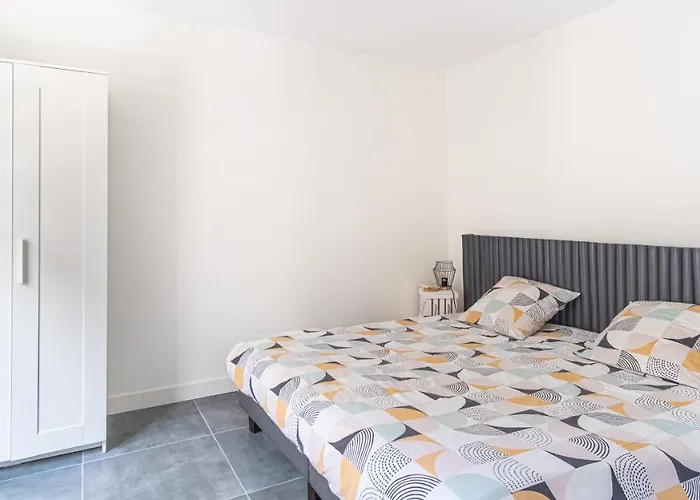 Апартаменты Cosy Danton 2